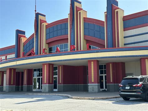 sm molino cinema|great escape movie theater moline.
